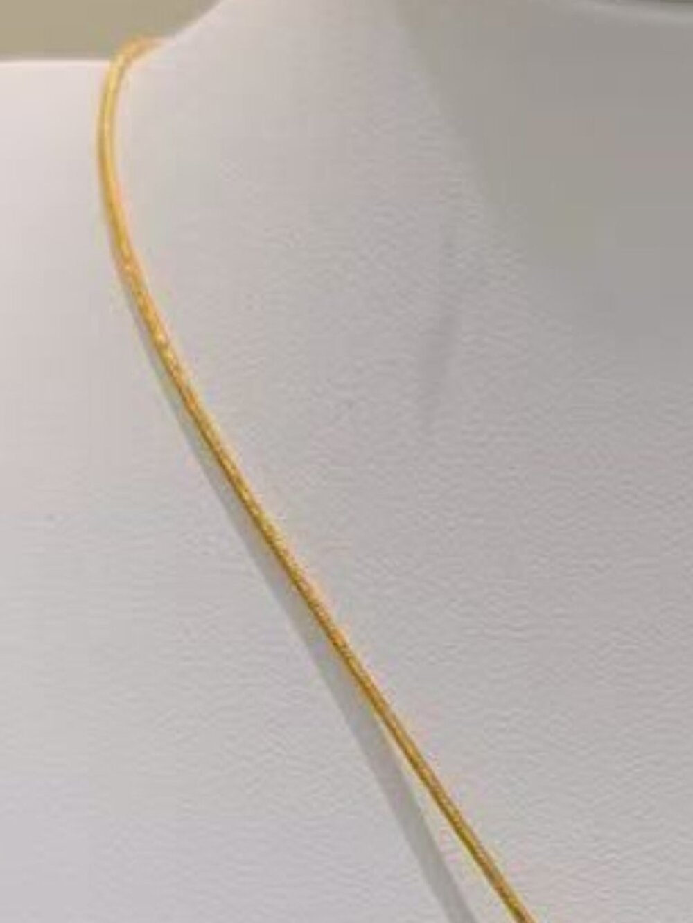 Luxury Gold Lantern Pendant Necklace – Elegant Cage & Chain Drop Statement - Picture 3 of 3